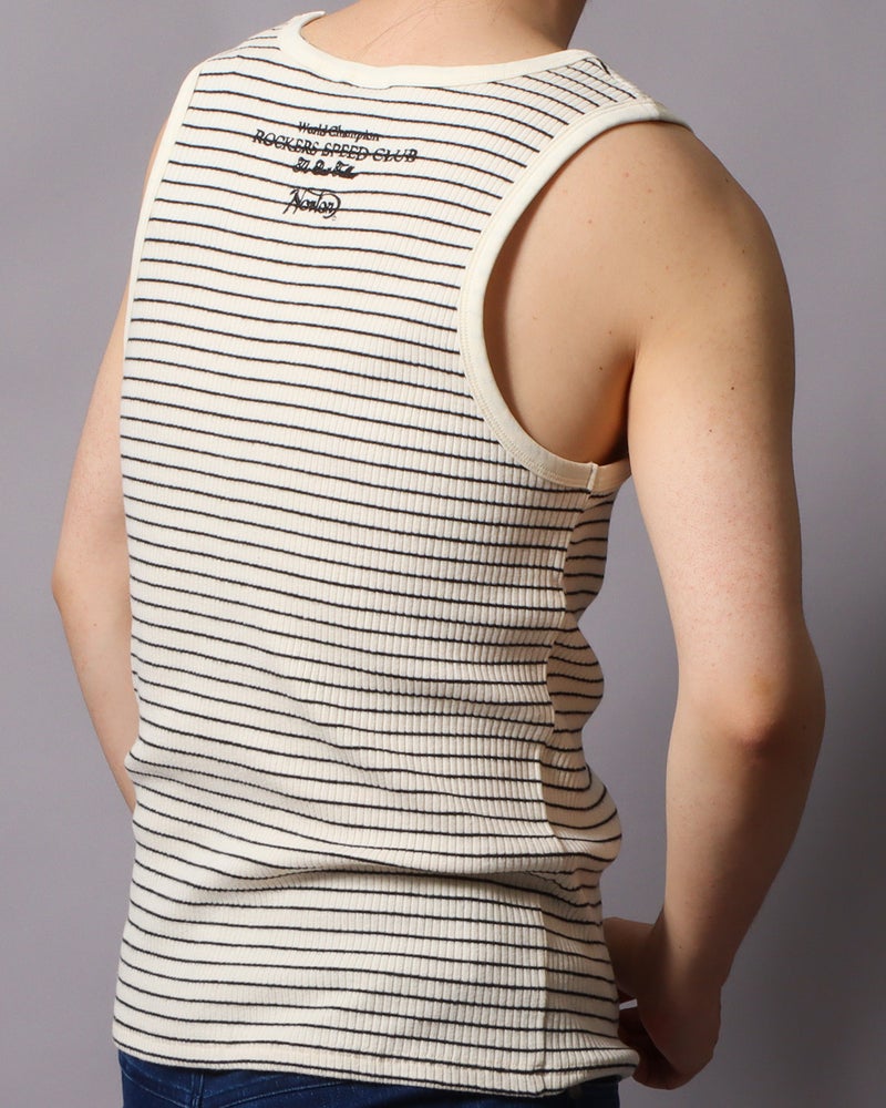 ホワイト：178cm/75kg(Lサイズ着用)