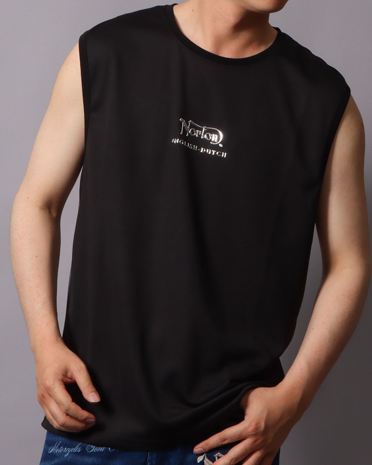 ブラック：178cm/75kg(Lサイズ着用)