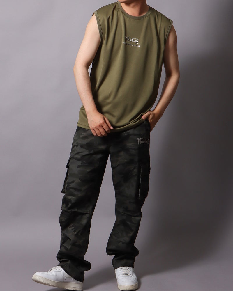 カーキ：178cm/75kg(Lサイズ着用)