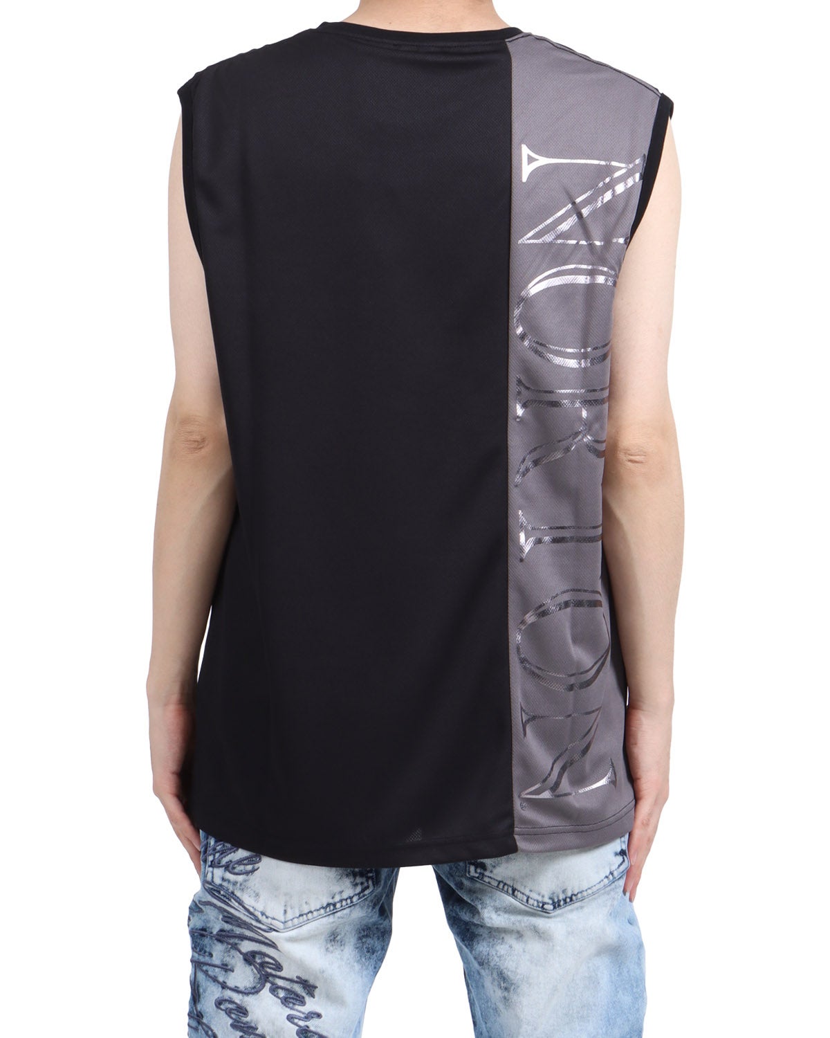 ブラック：173cm63kg(Lサイズ着用)