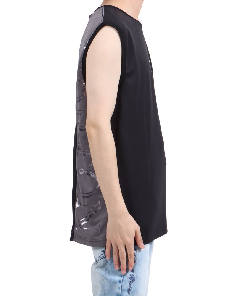 ブラック：173cm63kg(Lサイズ着用)