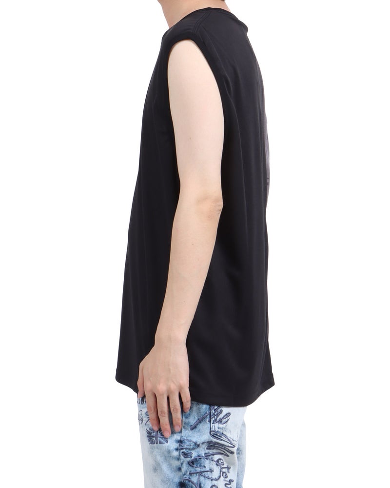 ブラック：173cm63kg(Lサイズ着用)