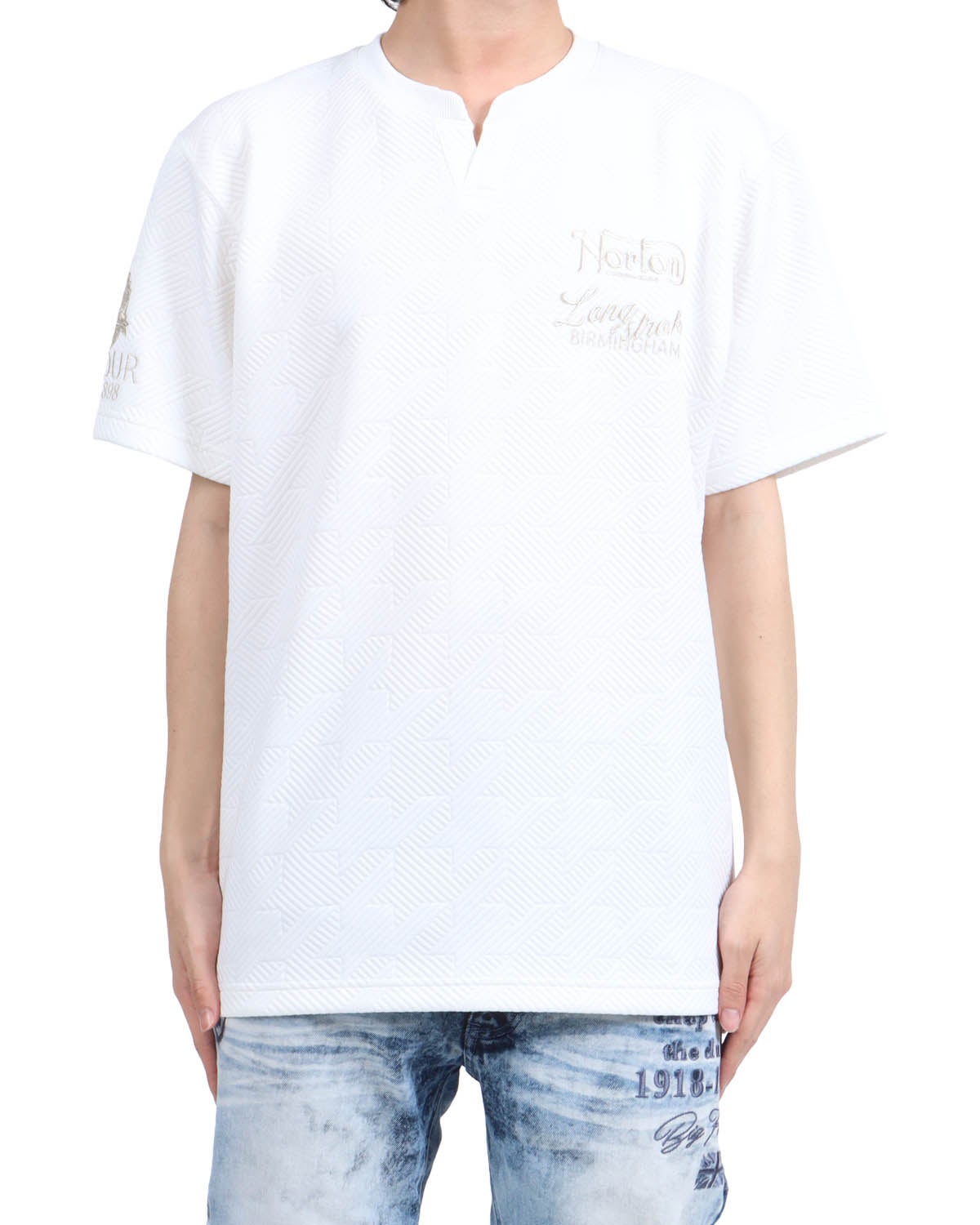 ホワイト：173cm63kg(Lサイズ着用)