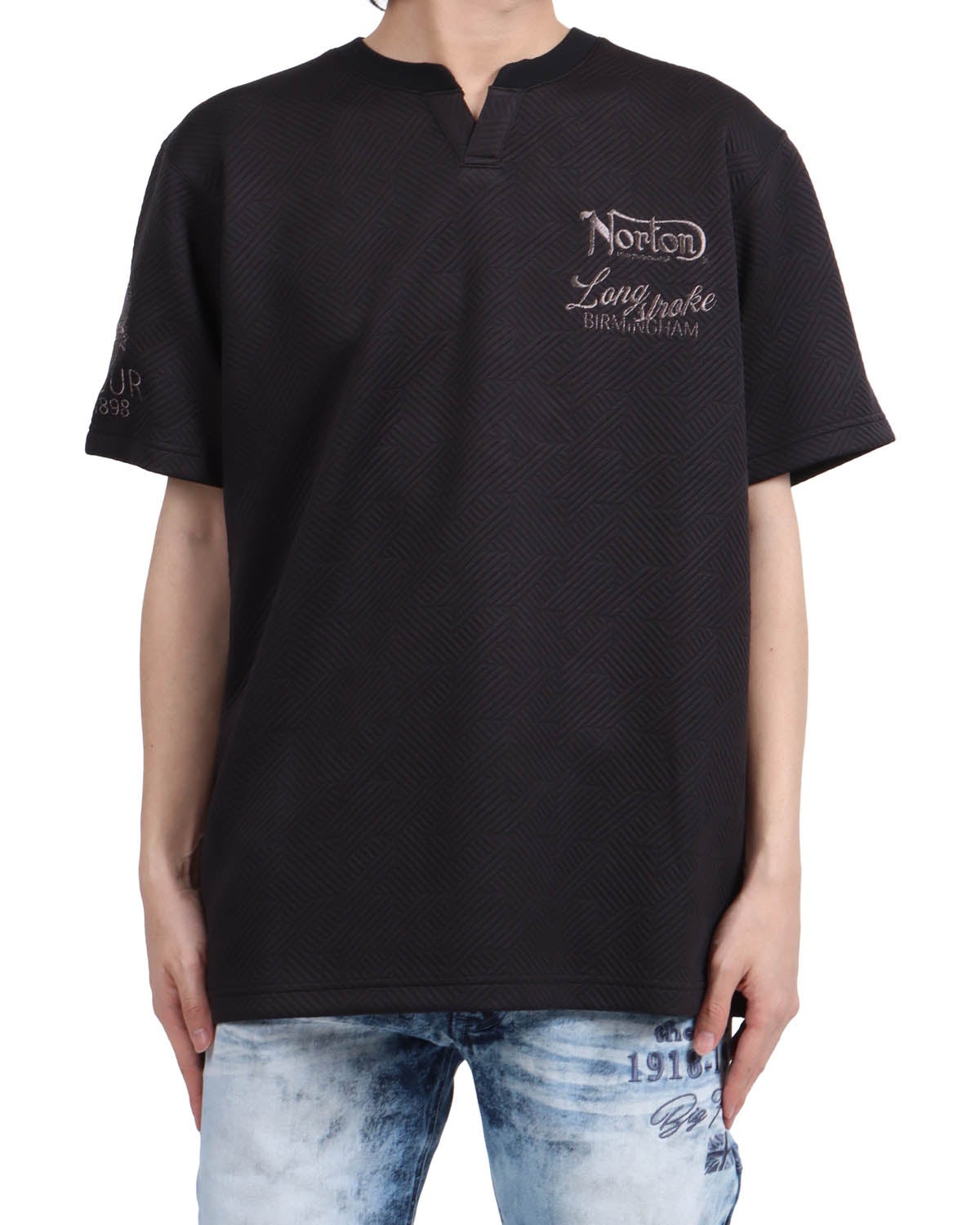 ブラック：173cm63kg(Lサイズ着用)