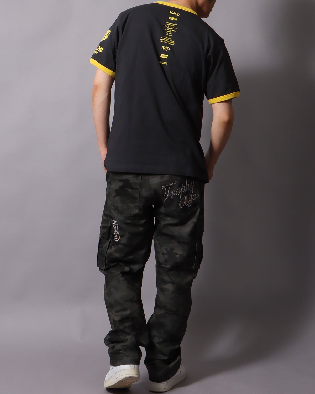 チャコール：178cm/75kg(Lサイズ着用)