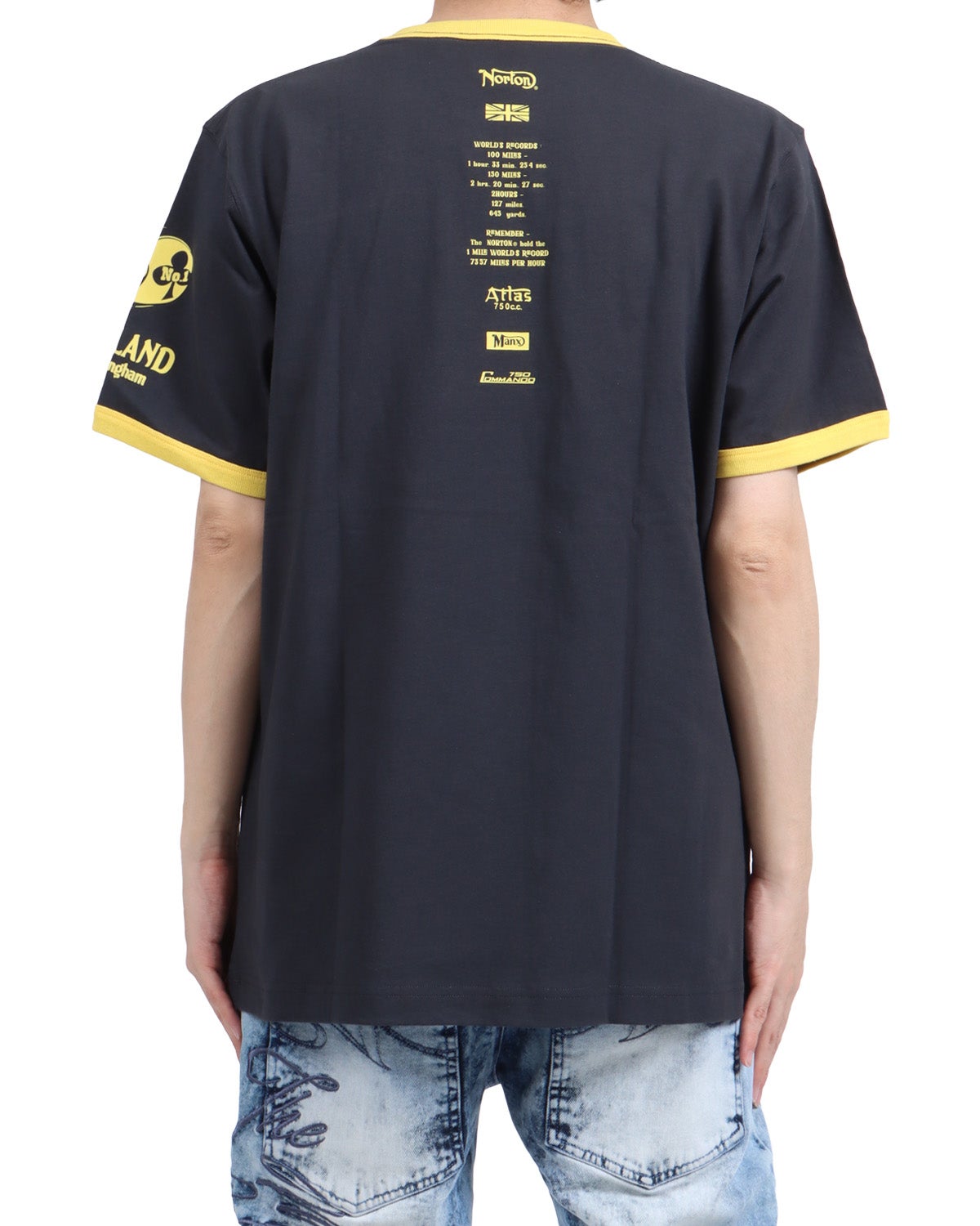 チャコール：173cm63kg(Lサイズ着用)