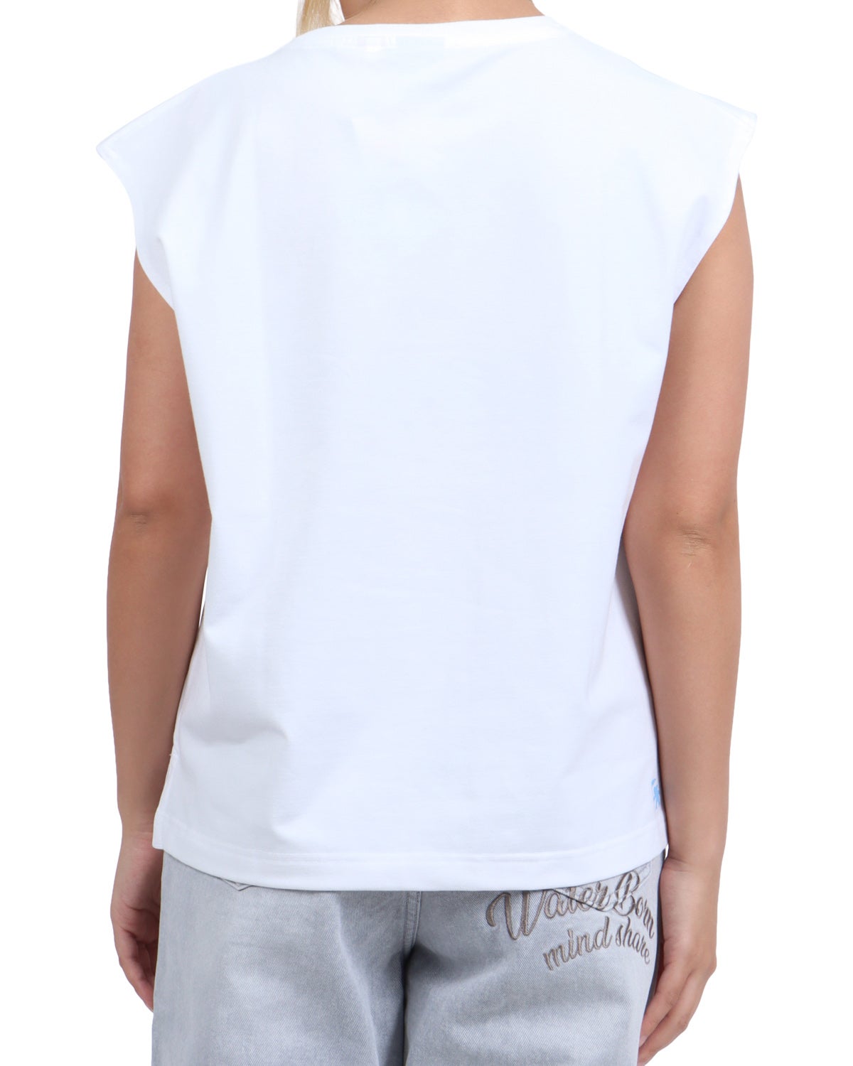 ホワイト：167cm(Lサイズ着用)