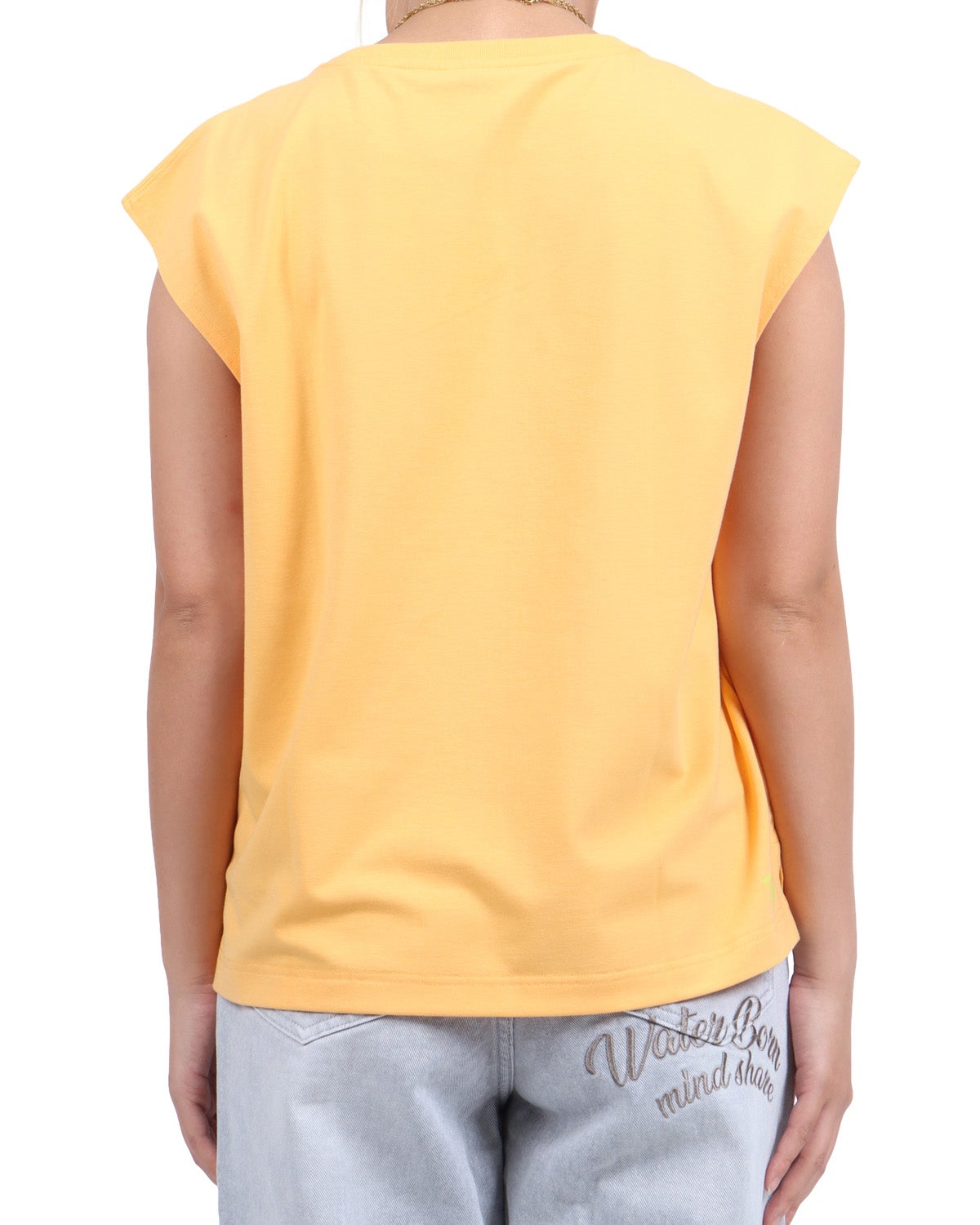 ライトオレンジ：167cm(Lサイズ着用)