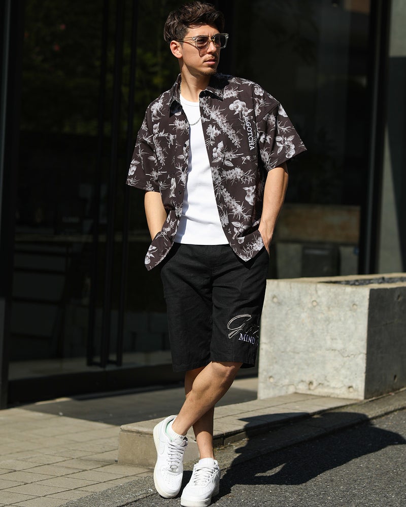 ブラック：180cm/70kg(Lサイズ着用)