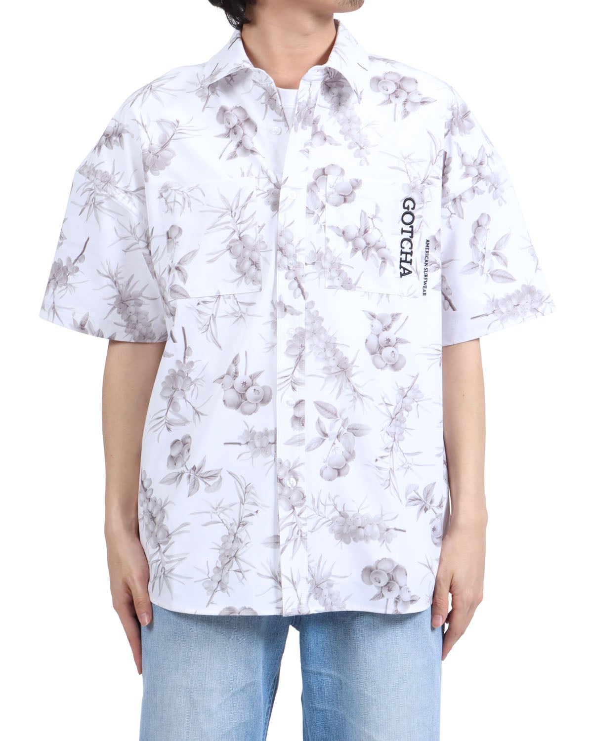 ホワイト：173cm63kg(Lサイズ着用)