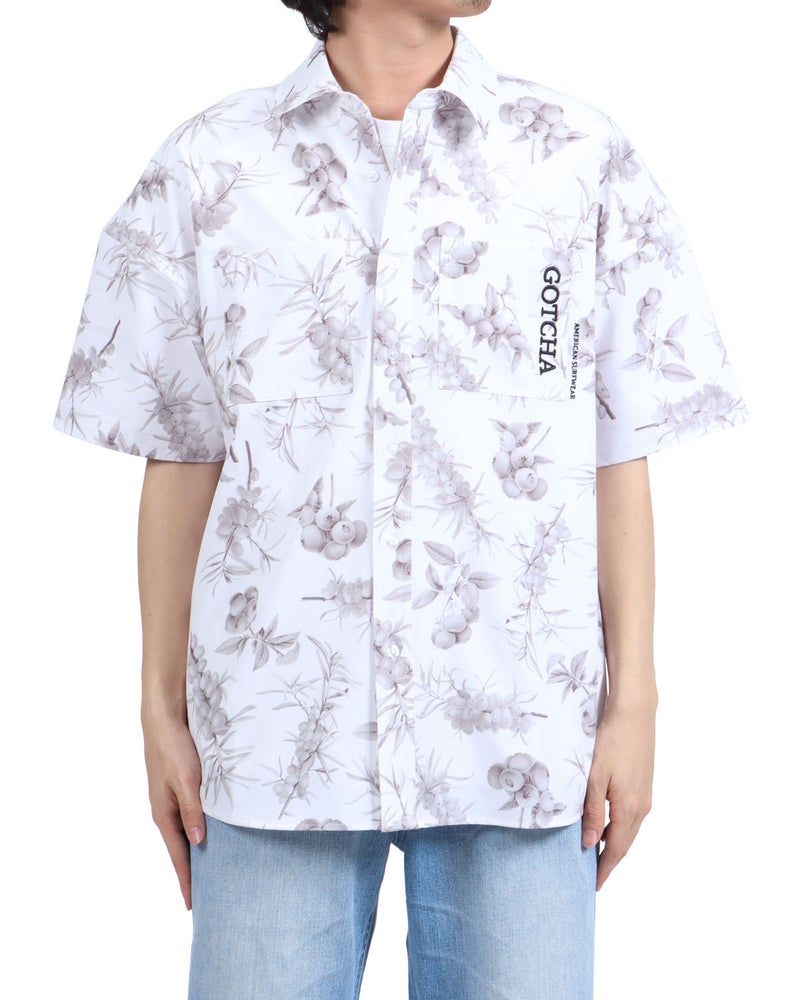 ホワイト：173cm63kg(Lサイズ着用)