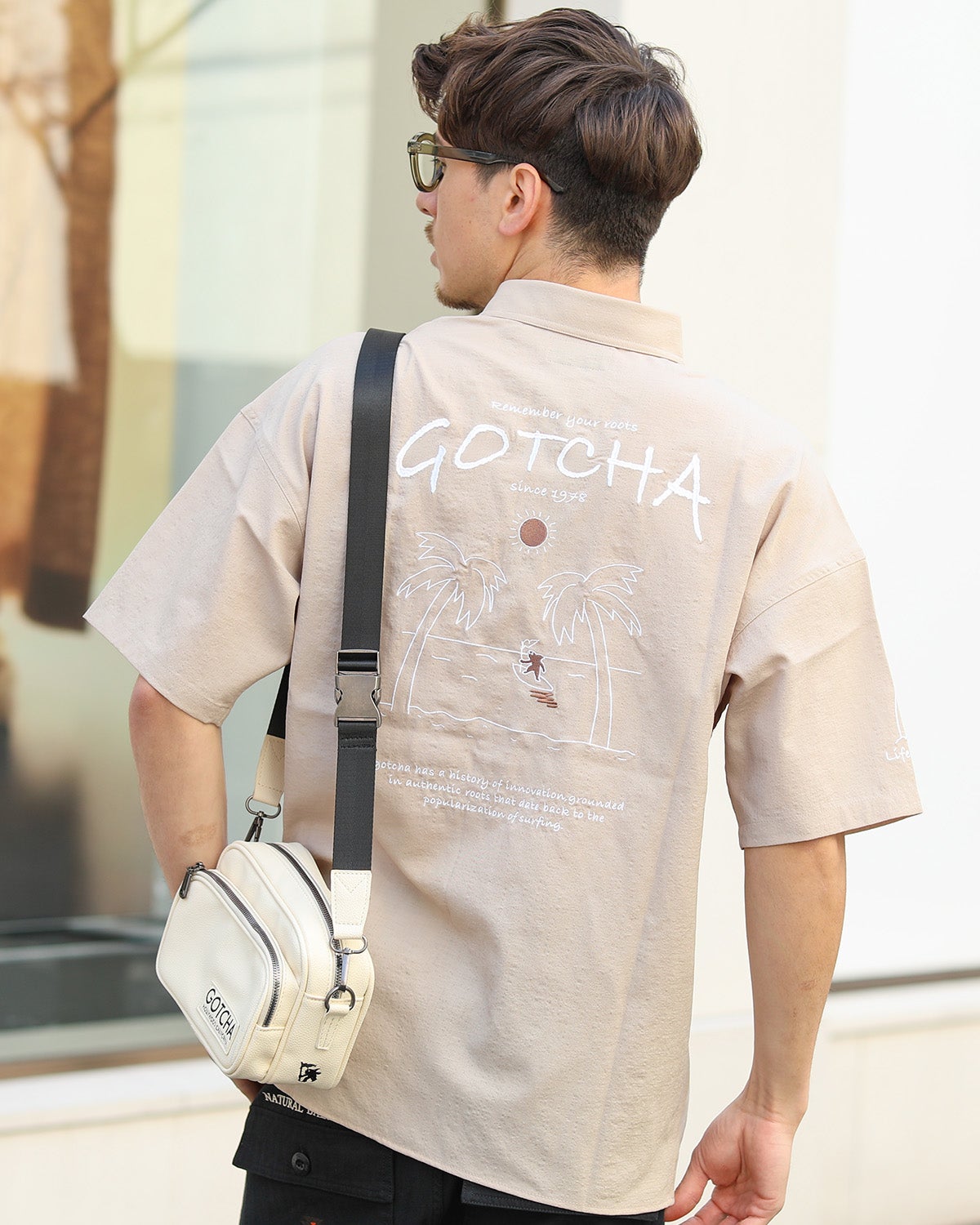 ベージュ：180cm/70kg(Lサイズ着用)