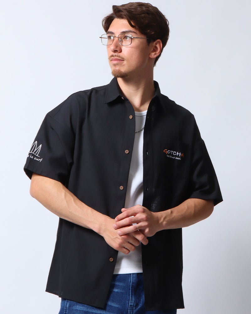 ブラック：180cm/70kg(Lサイズ着用)