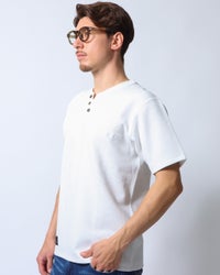 ホワイト:180cm70kg(Lサイズ着用)