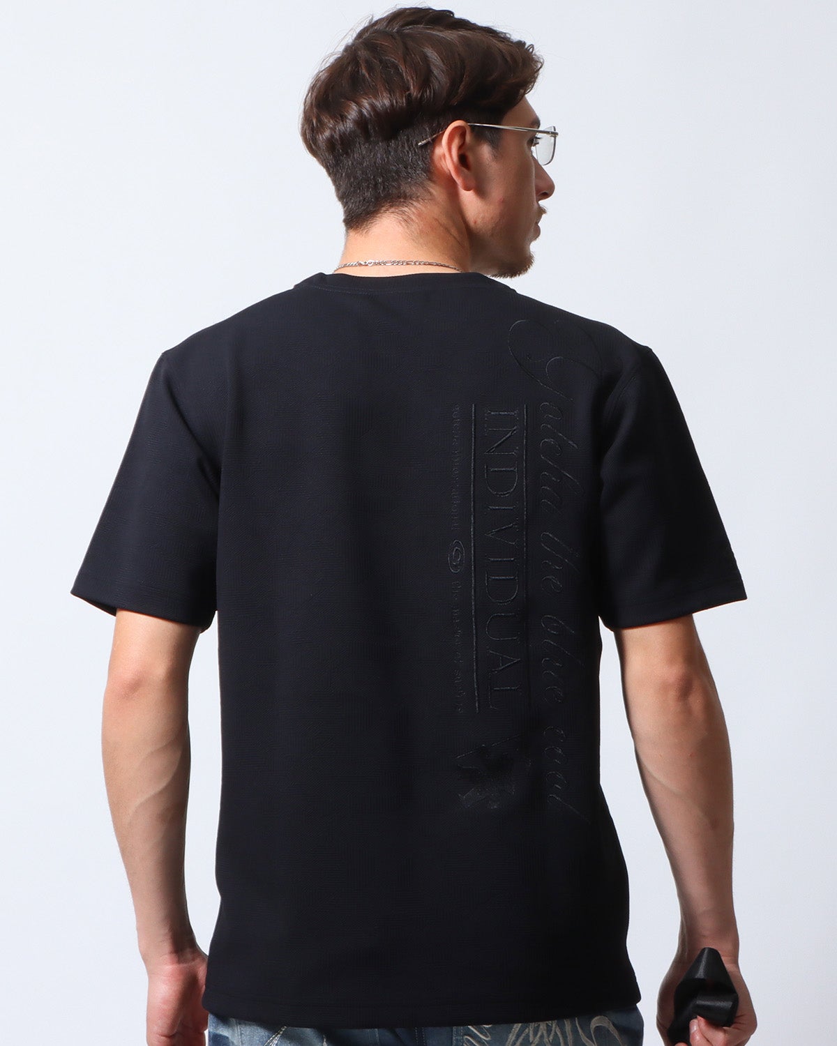 ブラック:180cm70kg(Lサイズ着用)