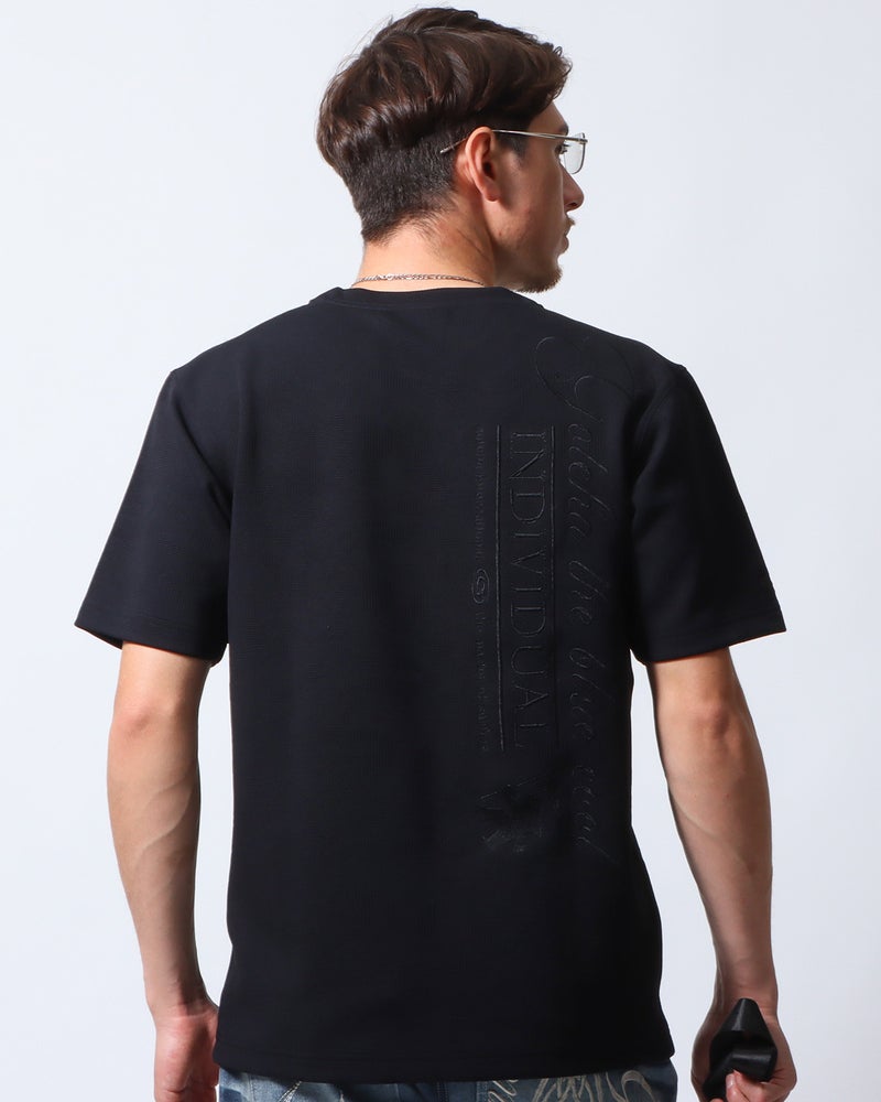 ブラック:180cm70kg(Lサイズ着用)