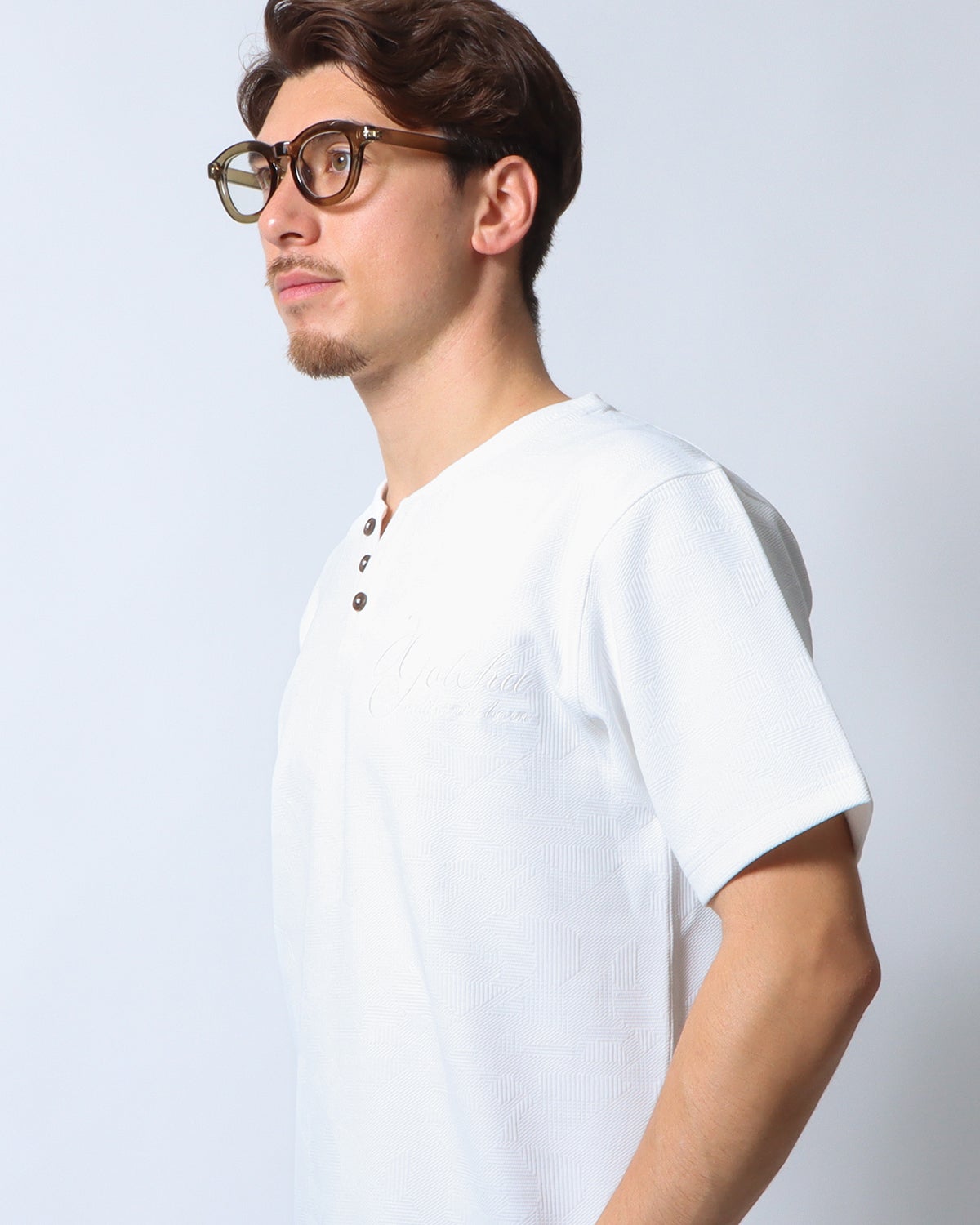 ホワイト:180cm70kg(Lサイズ着用)