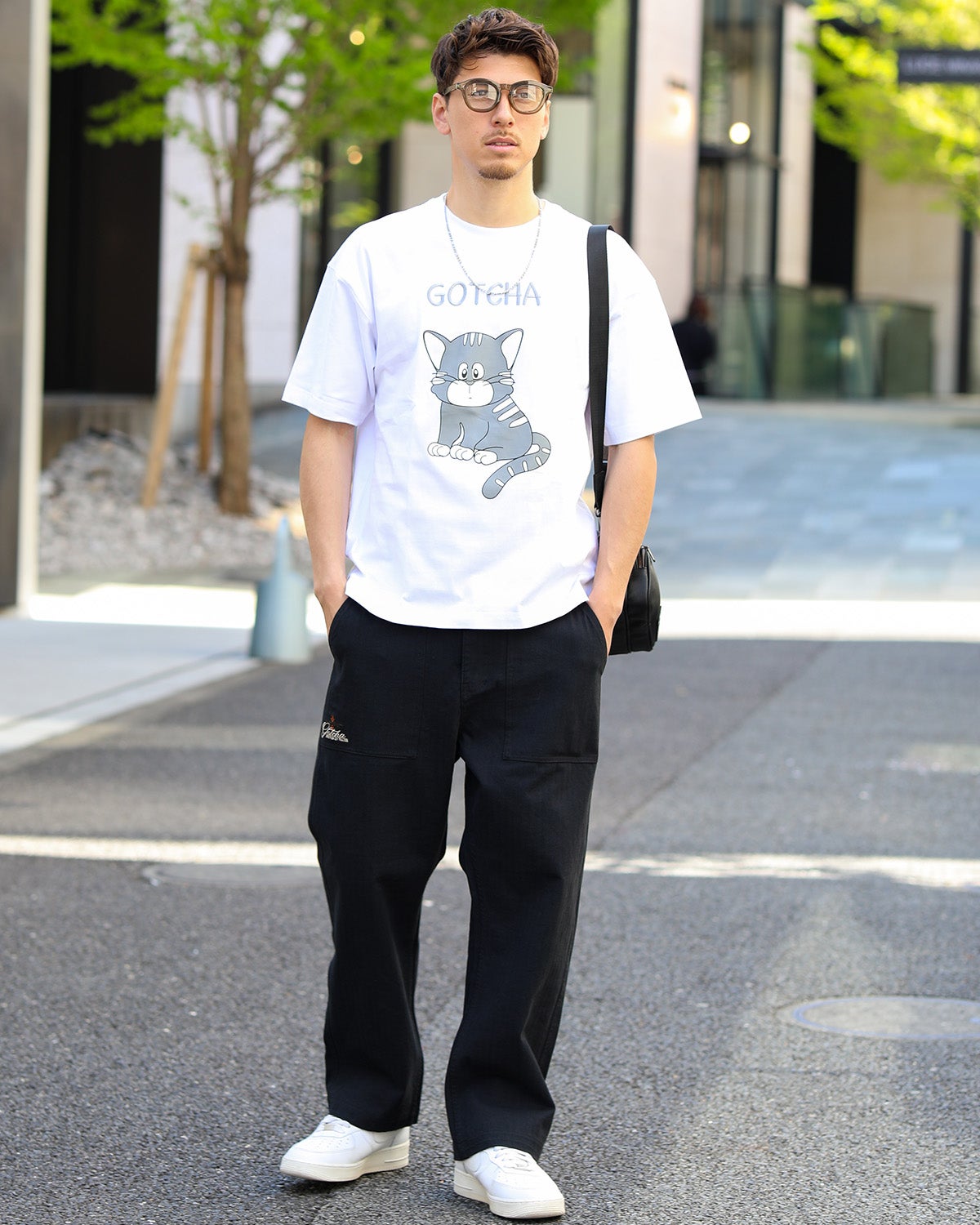 ホワイト：180cm/70kg(Lサイズ着用)