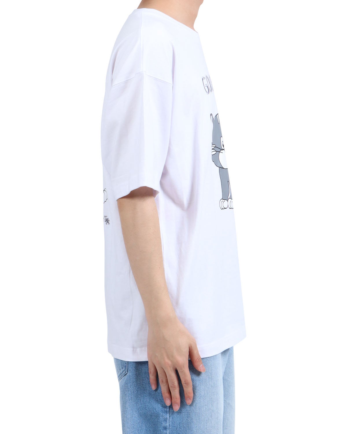 ホワイト：173cm63kg(Lサイズ着用)