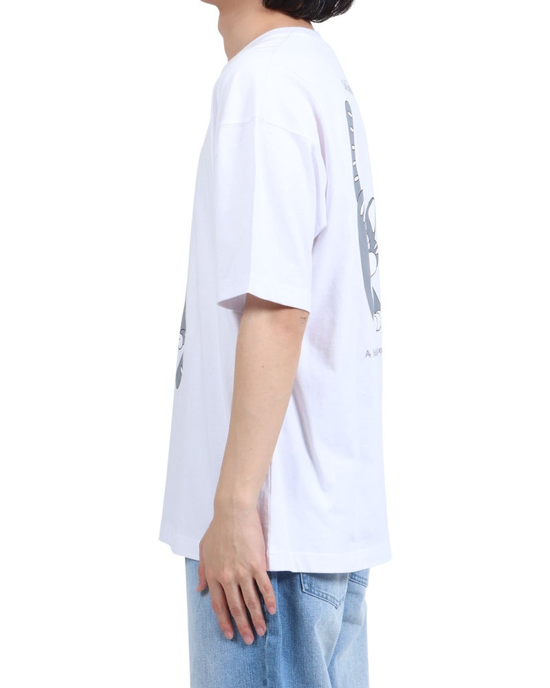 ホワイト：173cm63kg(Lサイズ着用)