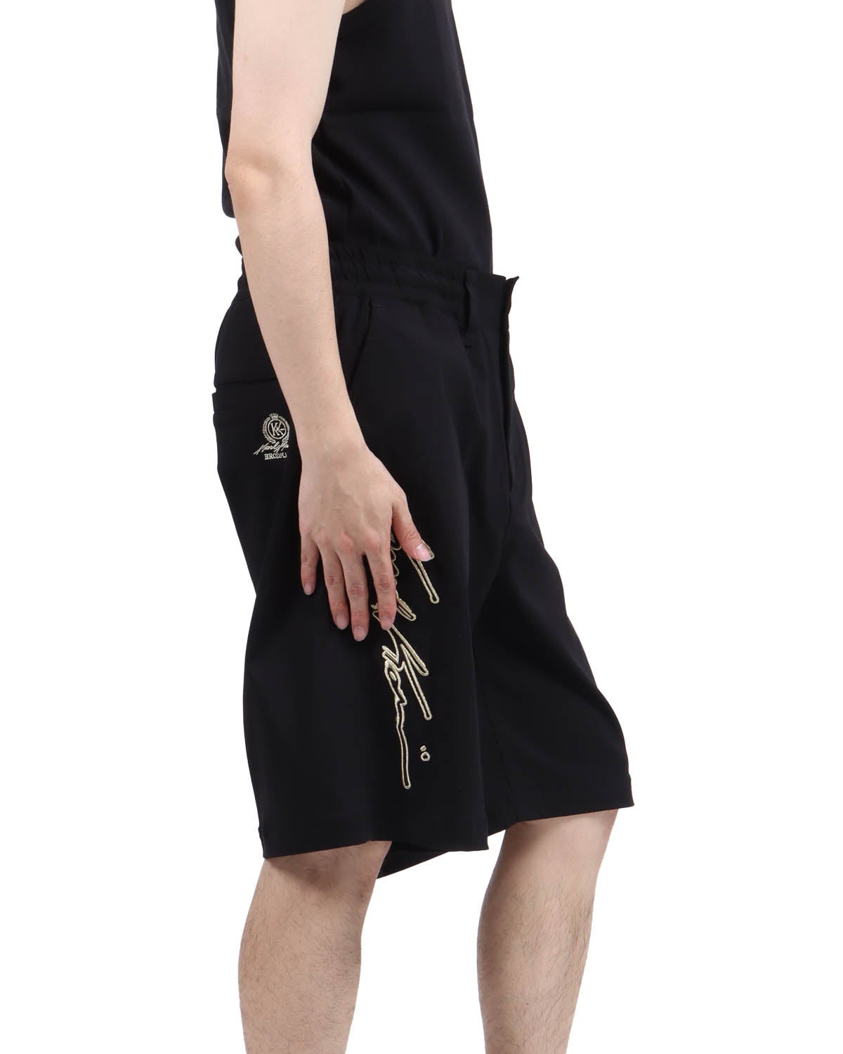 ブラック：173cm63kg(Lサイズ着用)