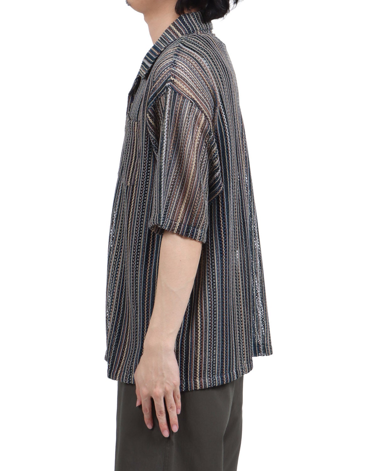 ネイビー：173cm63kg(Lサイズ着用)