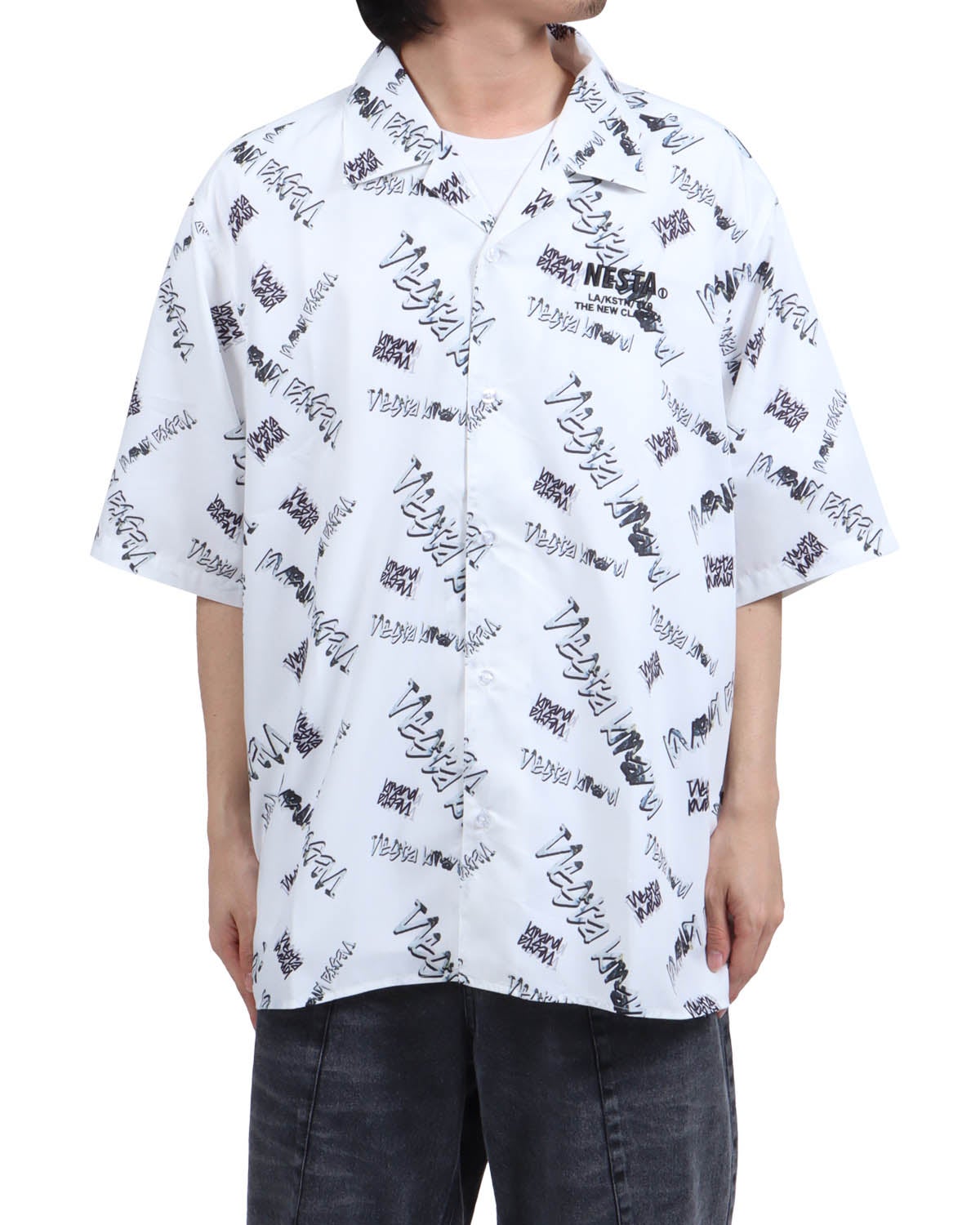 ホワイト：173cm63kg(Lサイズ着用)