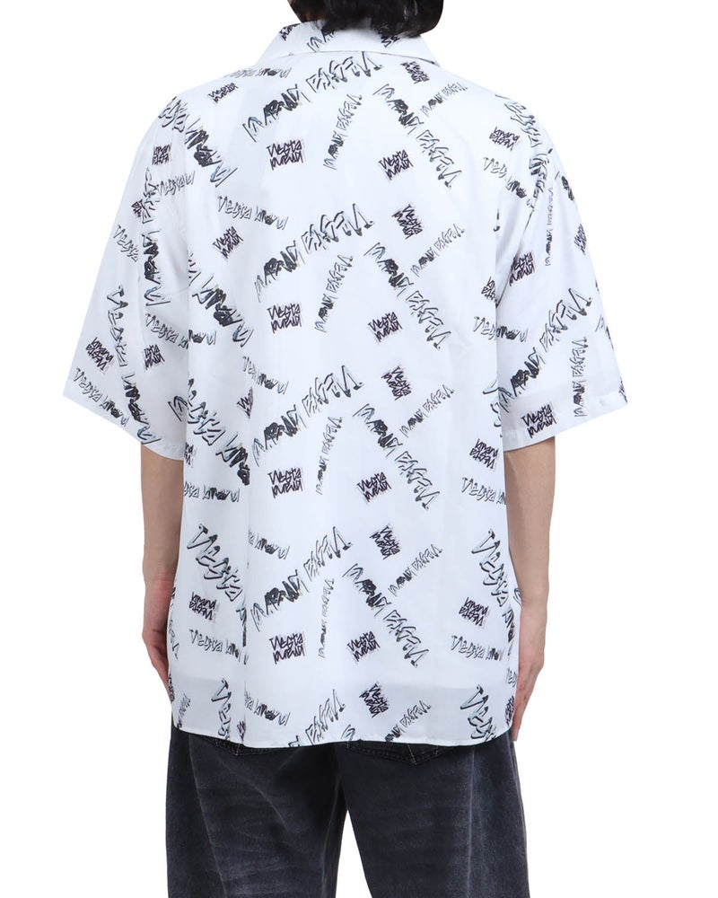 ホワイト：173cm63kg(Lサイズ着用)