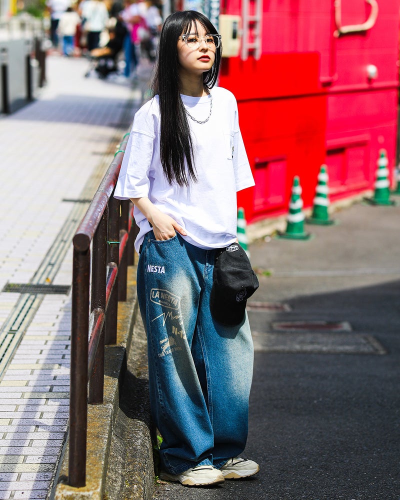 ホワイト：160cm(Mサイズ着用)