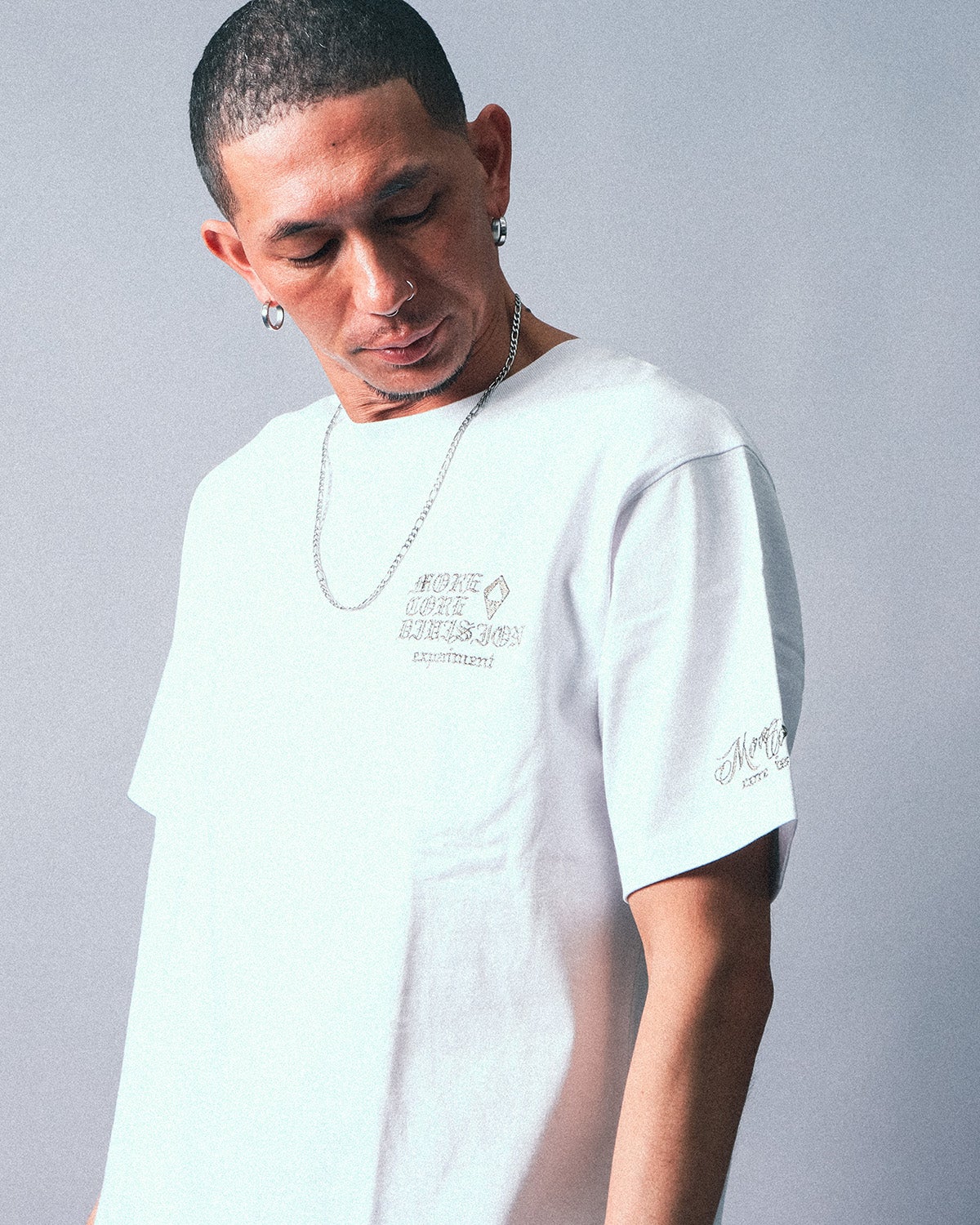 ホワイト：183cm(XLサイズ着用)