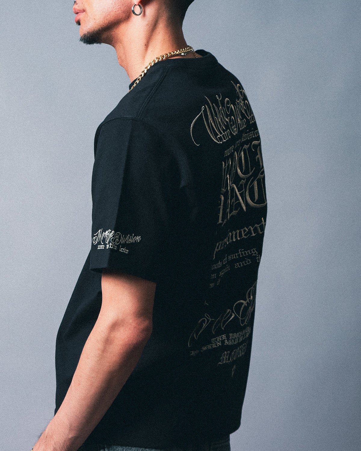 ブラック：183cm(Lサイズ着用)