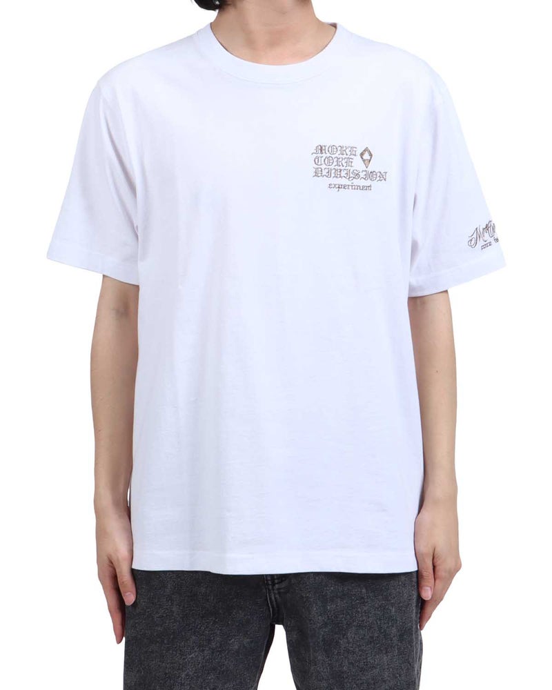 ホワイト：173cm63kg(Lサイズ着用)