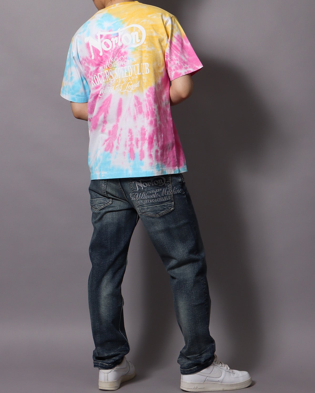 その他：178cm/75kg(Lサイズ着用)