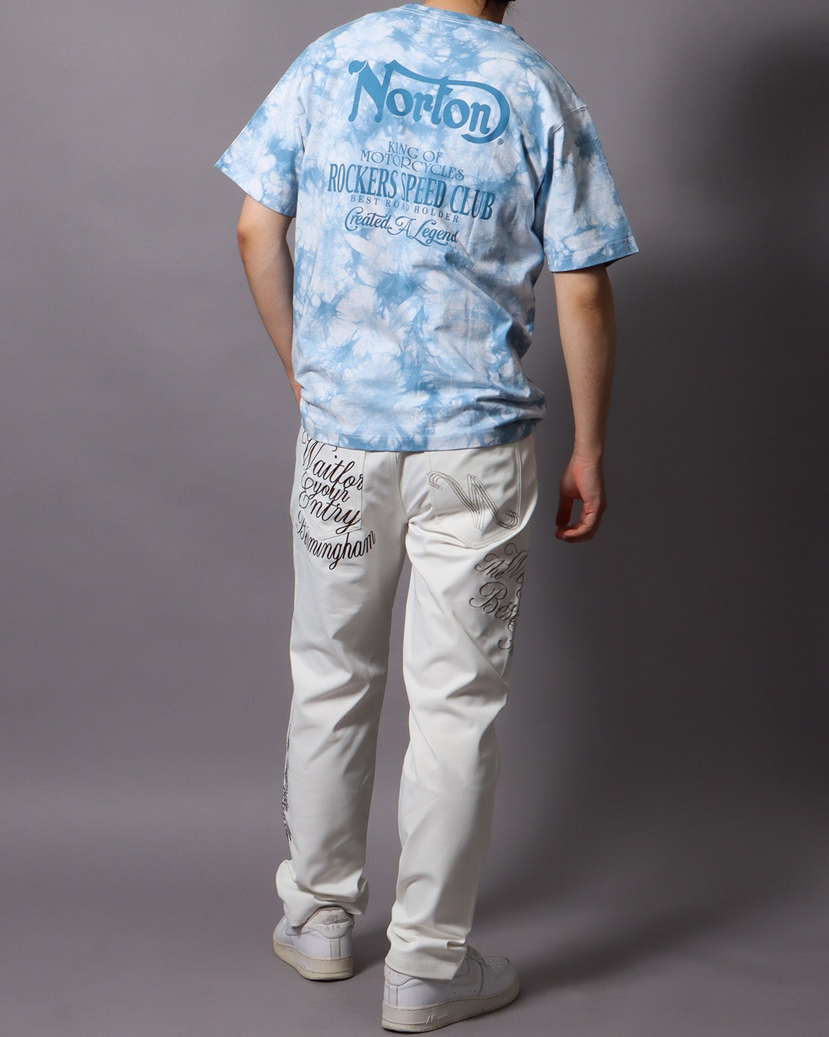 サックス：178cm/75kg(Lサイズ着用)