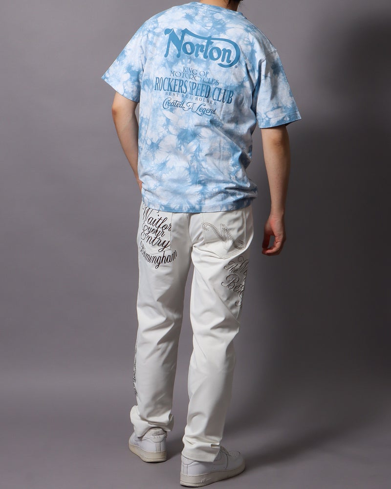 サックス：178cm/75kg(Lサイズ着用)