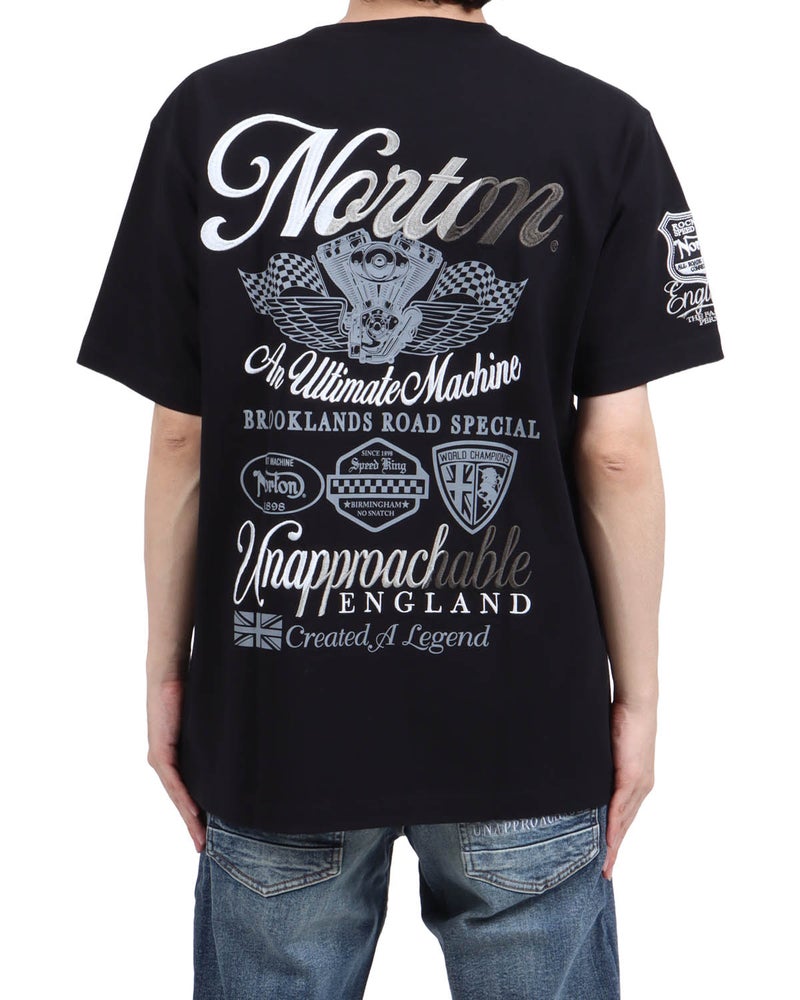 ブラック：173cm63kg(Lサイズ着用)