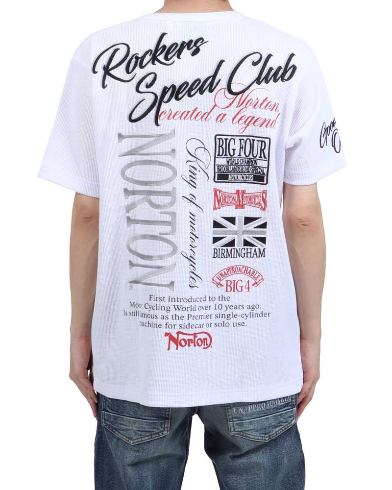 ホワイト：173cm63kg(Lサイズ着用)