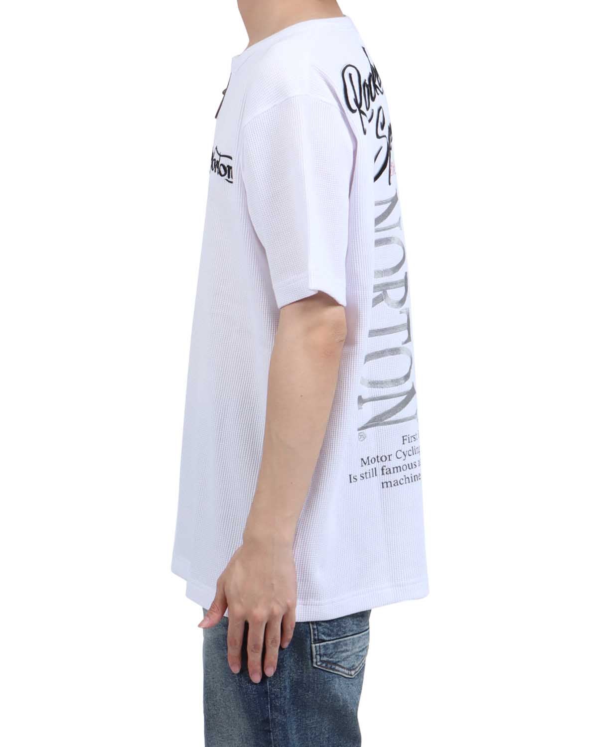 ホワイト：173cm63kg(Lサイズ着用)