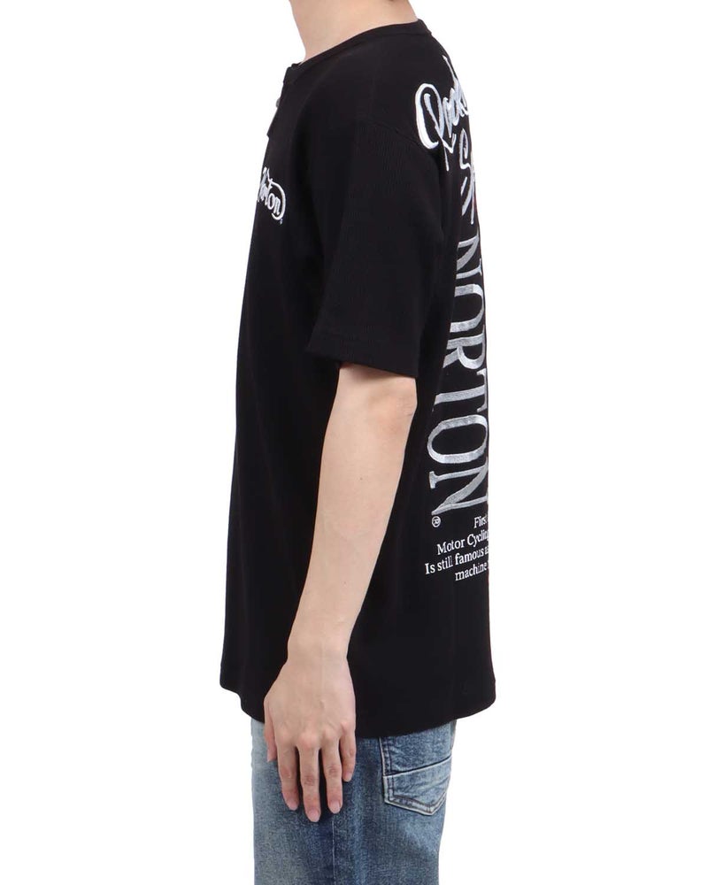 ブラック：173cm63kg(Lサイズ着用)