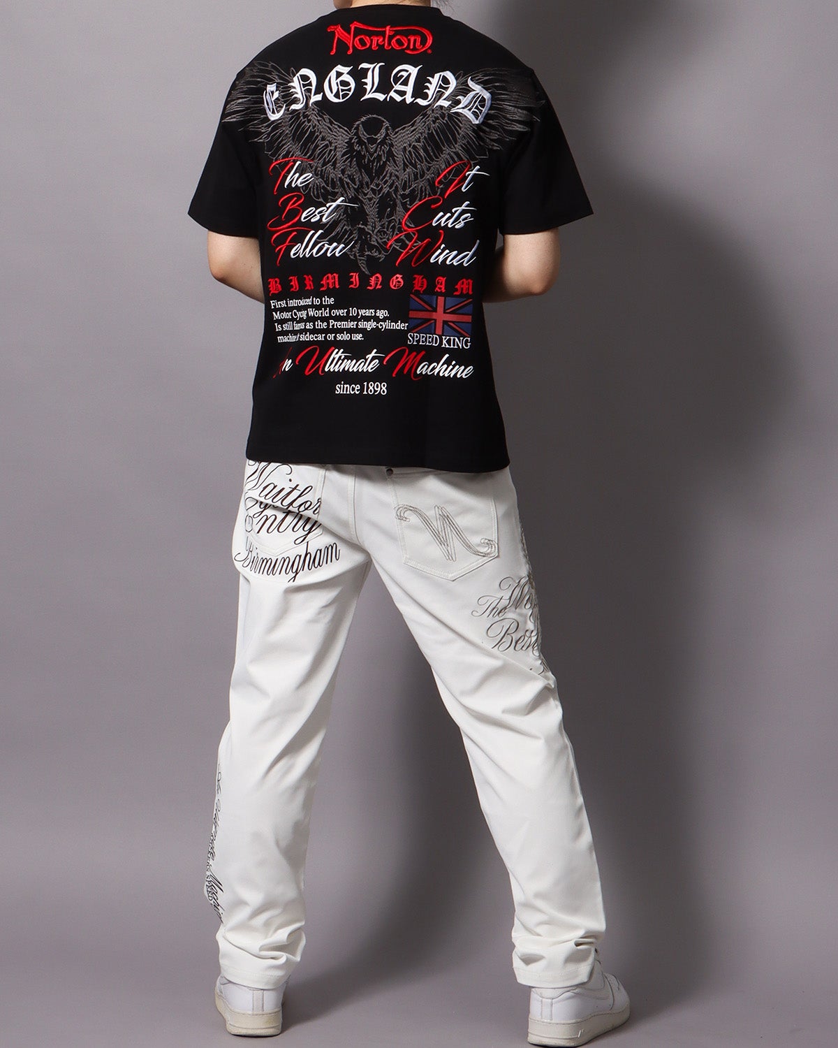 ブラック：178cm/75kg(Lサイズ着用)