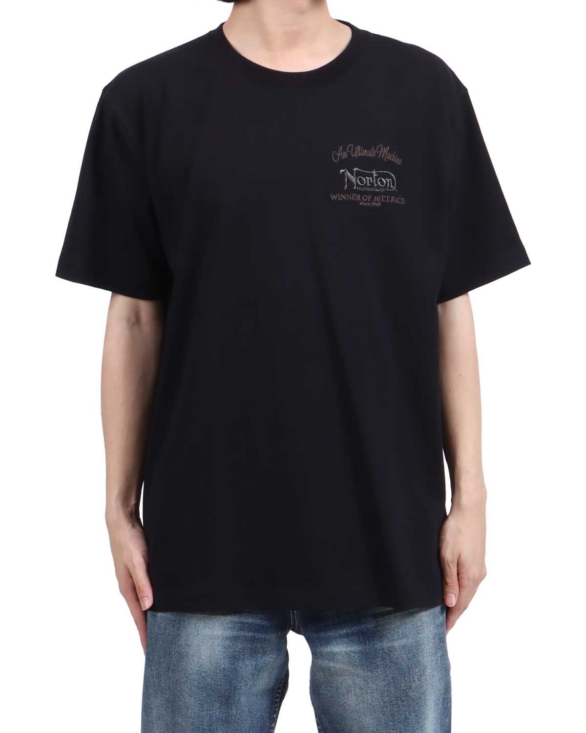 ブラック：173cm63kg(Lサイズ着用)