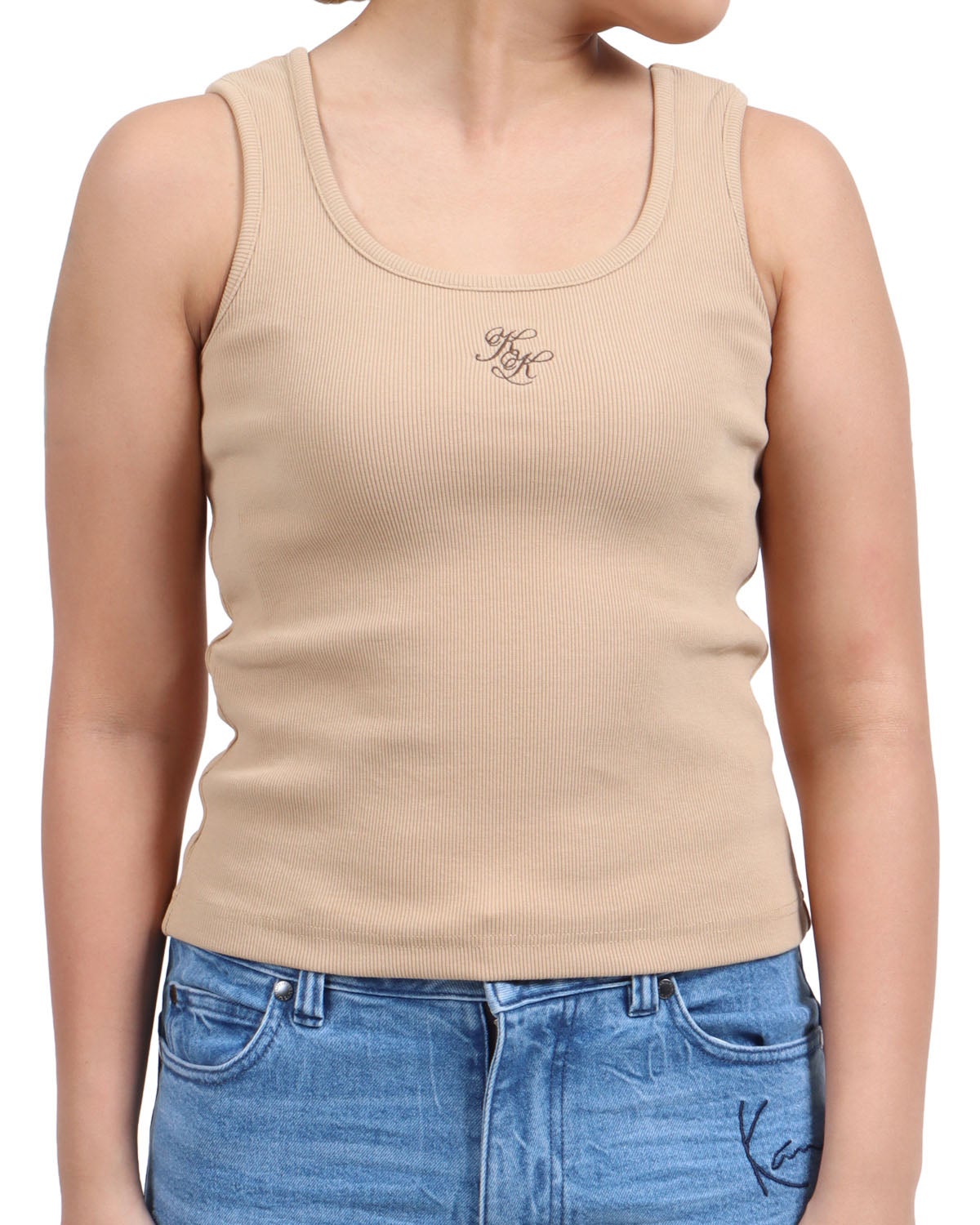 ベージュ：167cm(Mサイズ着用)