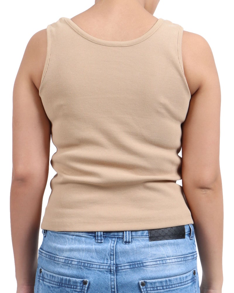 ベージュ：167cm(Mサイズ着用)