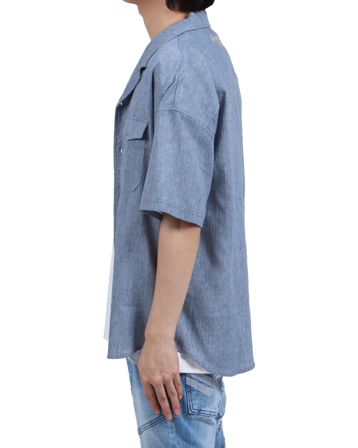 エメラルドグリーン：173cm63kg(Lサイズ着用)