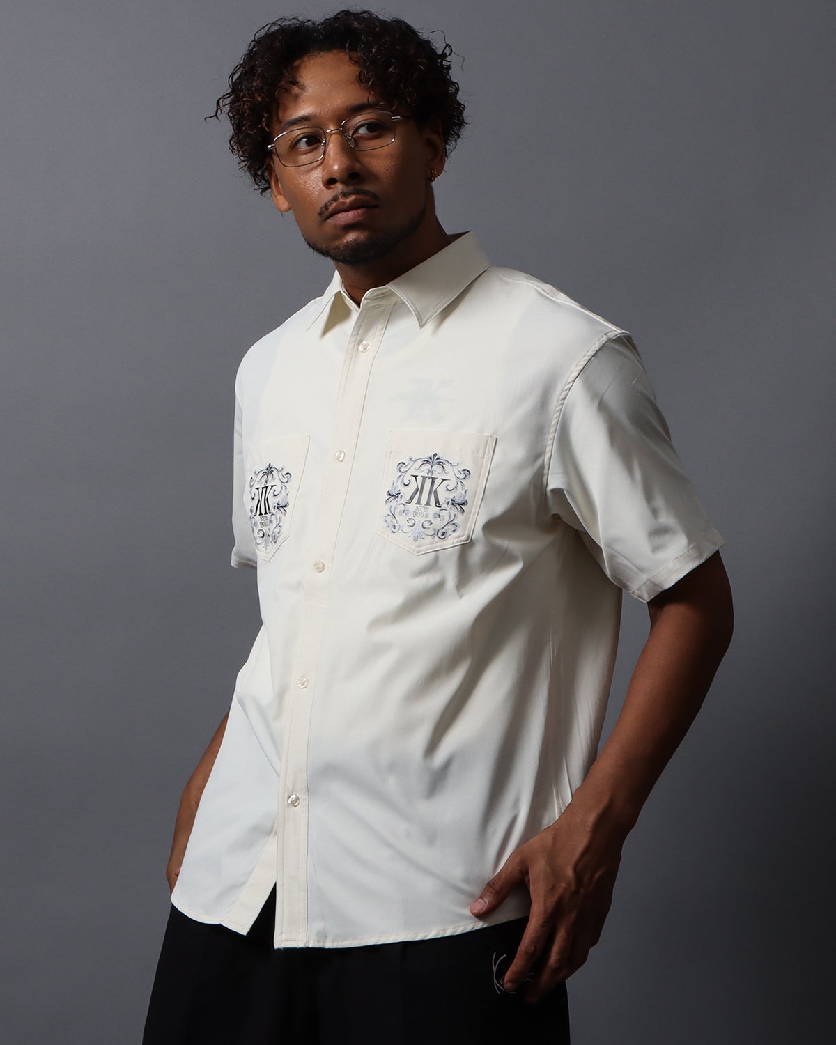 Karl Kani] ストレッチ クラシック KK 半袖 シャツ | PEET ONLINE STORE