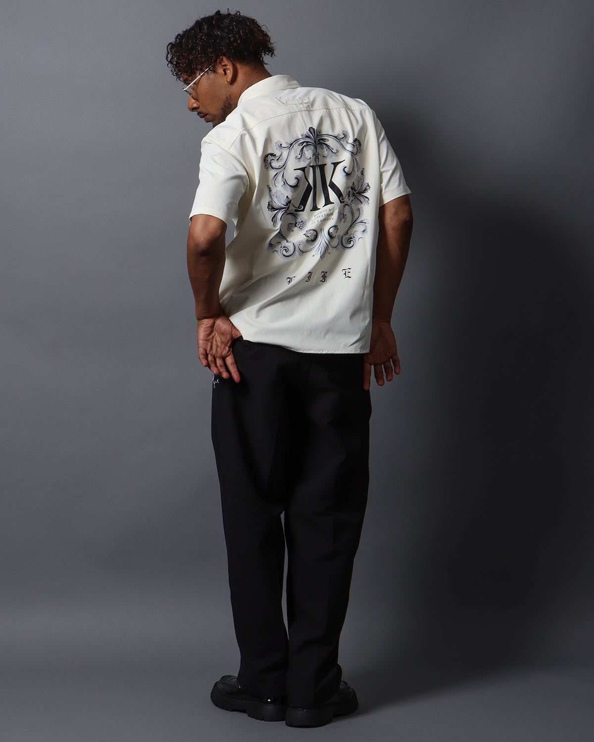 Karl Kani] ストレッチ クラシック KK 半袖 シャツ | PEET ONLINE STORE