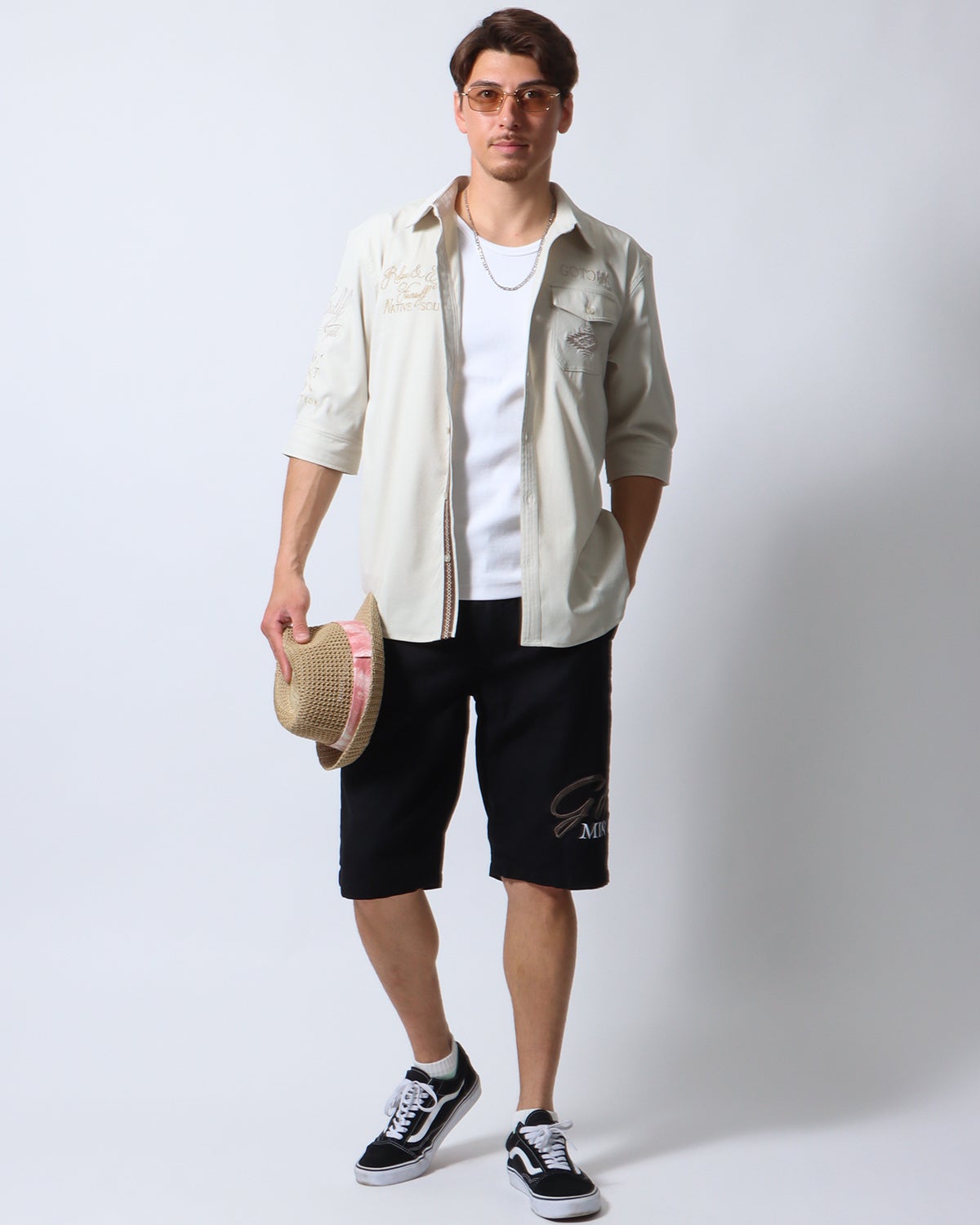 サンドベージュ：180cm/70kg(Lサイズ着用)