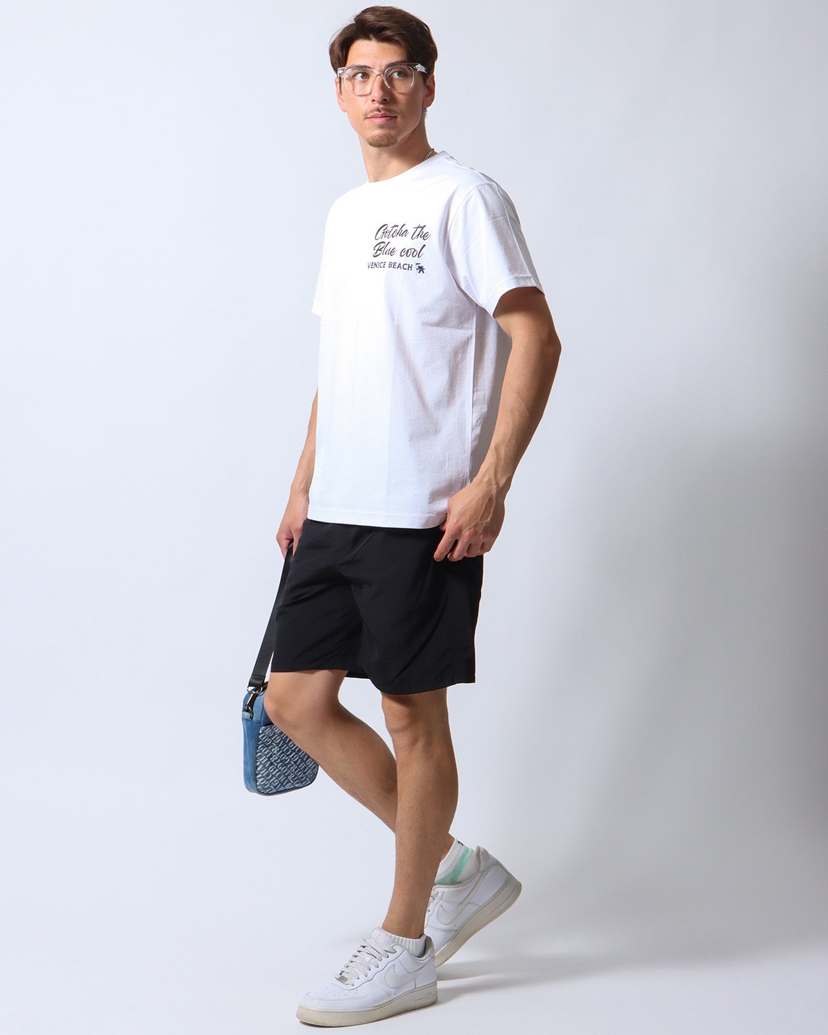 ホワイト：180cm/70kg(Lサイズ着用)