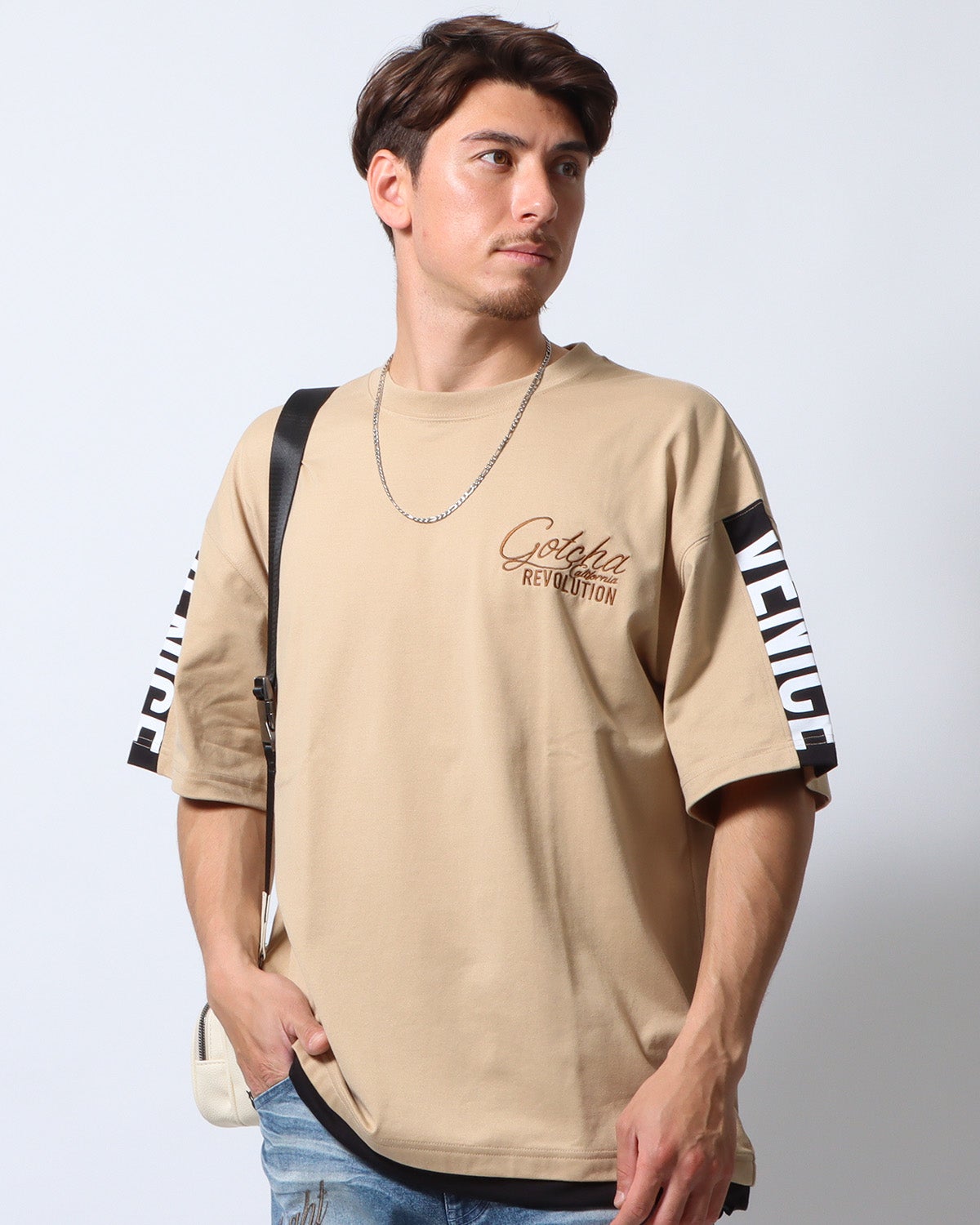 サンドベージュ：180cm/70kg(Lサイズ着用)