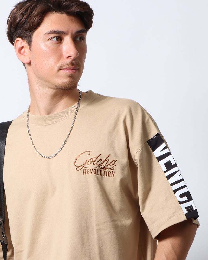 サンドベージュ：180cm/70kg(Lサイズ着用)